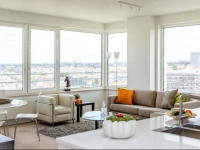 Peniches Upsite Tower Halldis Apartments