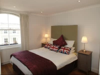 Brompton House - The Beach