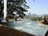 Altos de Santa Teresa Guest House