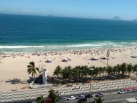 Apt Tranquilo na praia do Leme