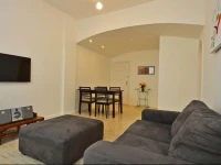 Beautiful 2 Bedroom Apartment D021