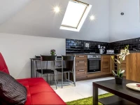 Liverpool Street House 4*