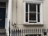 In suite Earls Court