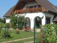 Kondor VendГ©ghГЎz