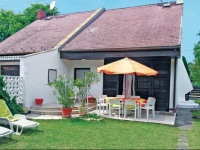 Holiday home PetГ¶fi Utca-Balatonfenyves