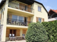 Lara VendГ©ghГЎz