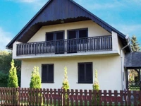 Four-Bedroom Holiday home Balatonmariafurdo near Lake 1