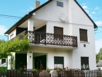 Three-Bedroom Holiday home Balatonmariafurdo near Lake 8