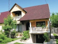 Holiday home Szemesi Utca-BalatonszГЎrszГі