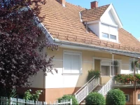 Six-Bedroom Holiday home in Balatonszarszo I