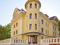 Gold Hotel Wine & Dine