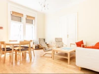 Avantgarde Suites - Broadway