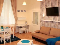 Basilica Garden Apartment