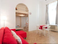 Comedy Theatre Boulevard Apartment