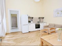 Gekko Kertesz Apartment