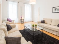 Lovely 2BD on KirГЎly street