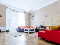 Real Apartments Lovag