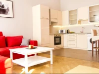 Real Apartments RГ©vay