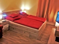 Studio Kazinczy City Center, The Shelters