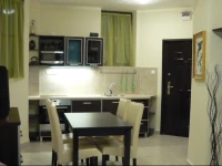 VГЎci Fashion Street Apartment