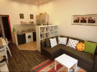 Western Trees Apartment