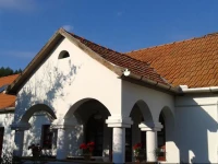 NapfГ©ny VendГ©ghГЎz