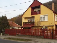 Liliomfa vendГ©ghГЎz