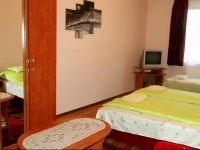 VadrГіzsa vendГ©ghГЎz