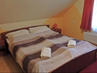 Egri LeГЎnyka VendГ©ghГЎz