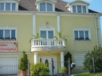 DiГЎna VendГ©ghГЎz