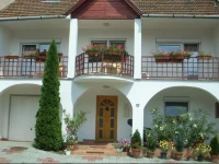 Holiday VendГ©ghГЎz