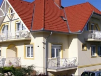 Apartment HГ©vГ­z 2