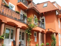 HГЎrom a kislГЎny vendГ©ghГЎz II.