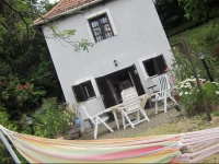 GyГ¶ngyvГ©r Cottage