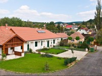 Barta Pince VendГ©ghГЎz MГЎd