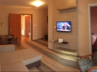 Club LakГЎsapartman