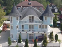 Crystal Г©s Susanne PanziГі