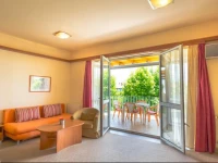 Hangulatos vГЎrosi lakГЎs