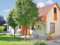 Holiday home HГЎrsfa utca-SiГіfok-SzГ©plak