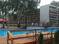 Party Beach Youth Hostel