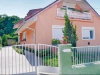 Holiday home AcГЎcfa Utca-ZamГЎrdi