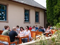 FГ©szek -Г‰tel Г©s Hotel-