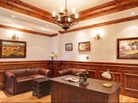 Seventeen Saloon Hotel