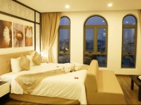 Flora Hotel & Residence