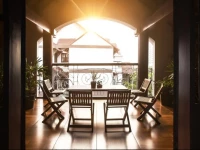 1812 Boutique Hostel