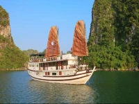 Garden Bay Luxury Cruise