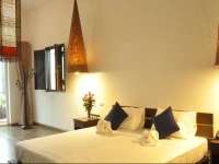 Cinnamon Cathedral Hotel