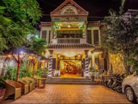 Nhi Nhi Hotel