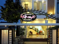 Flame Flowers Homestay