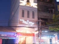 Phung Hoang Hotel
